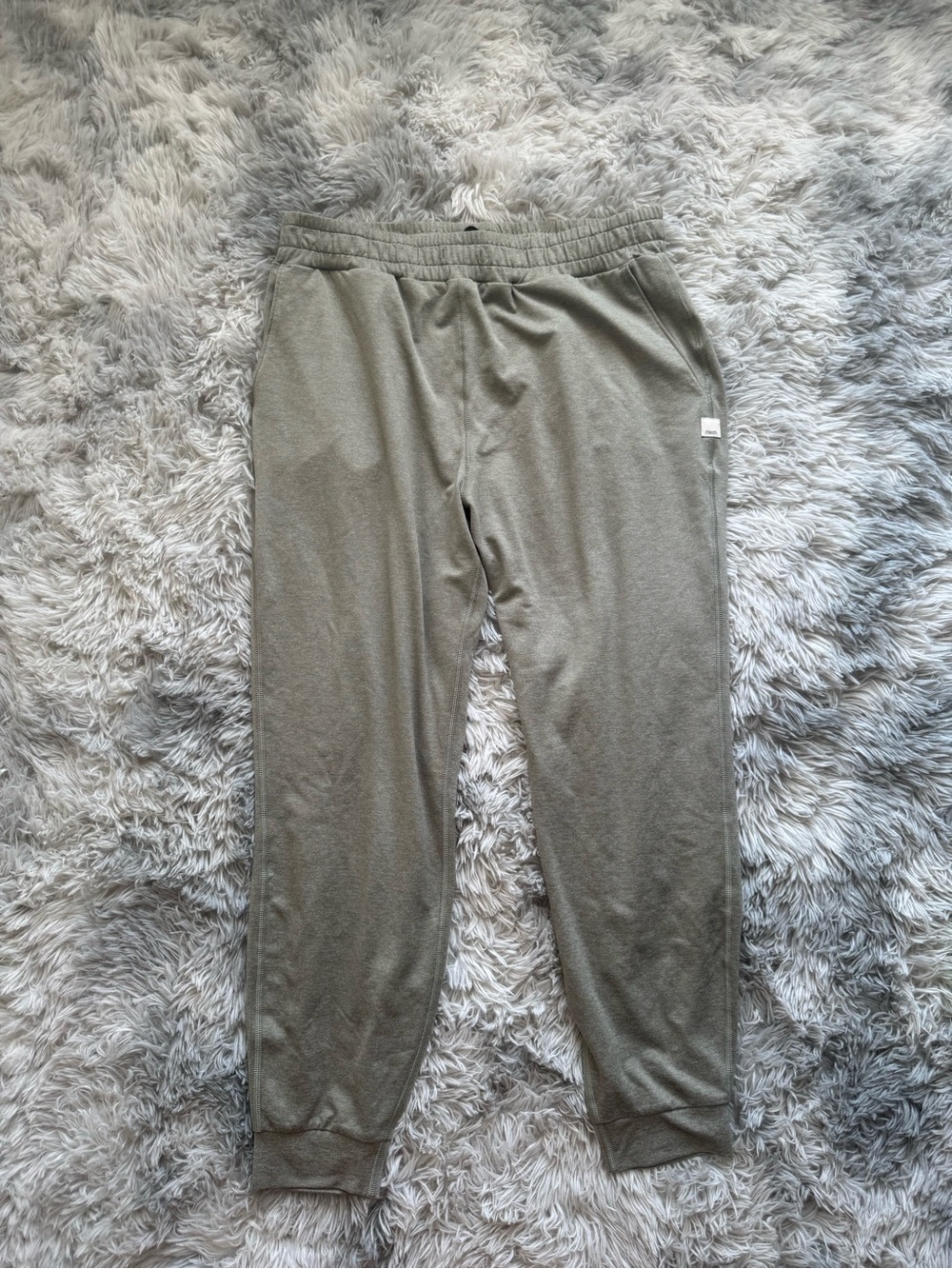 Vuori Olive Taupe Pull-On Joggers